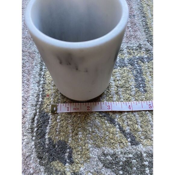 Target Threshold Bathroom organizer tray and cup
Heavy Faux Marble design - Picture 11 of 14